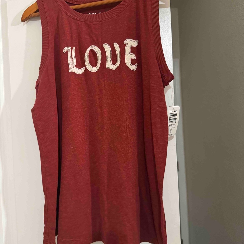 Torrid Love Vintage Crew NWT Size 00 (10)